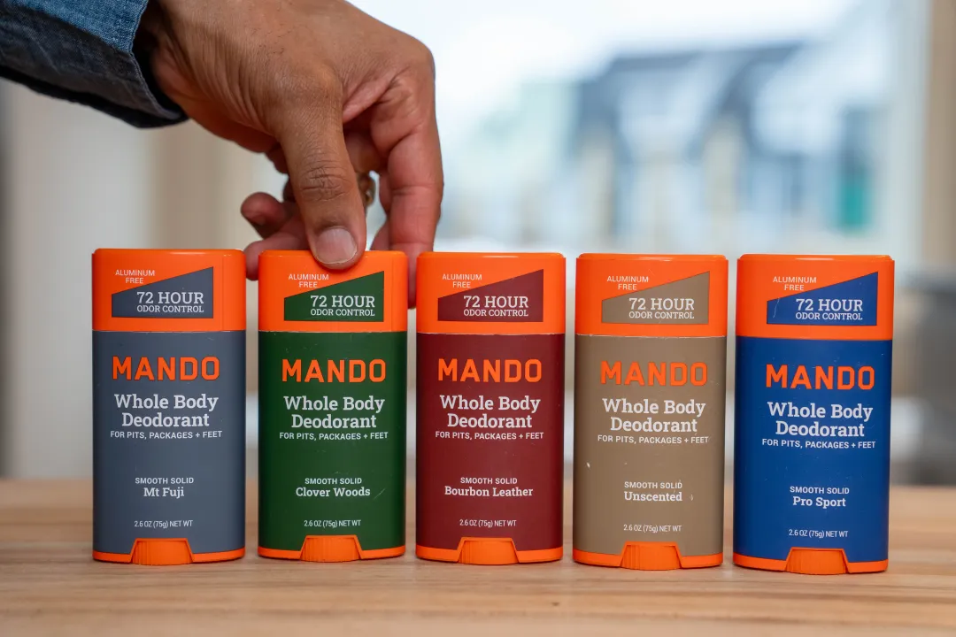 Logo and branding for Mando
